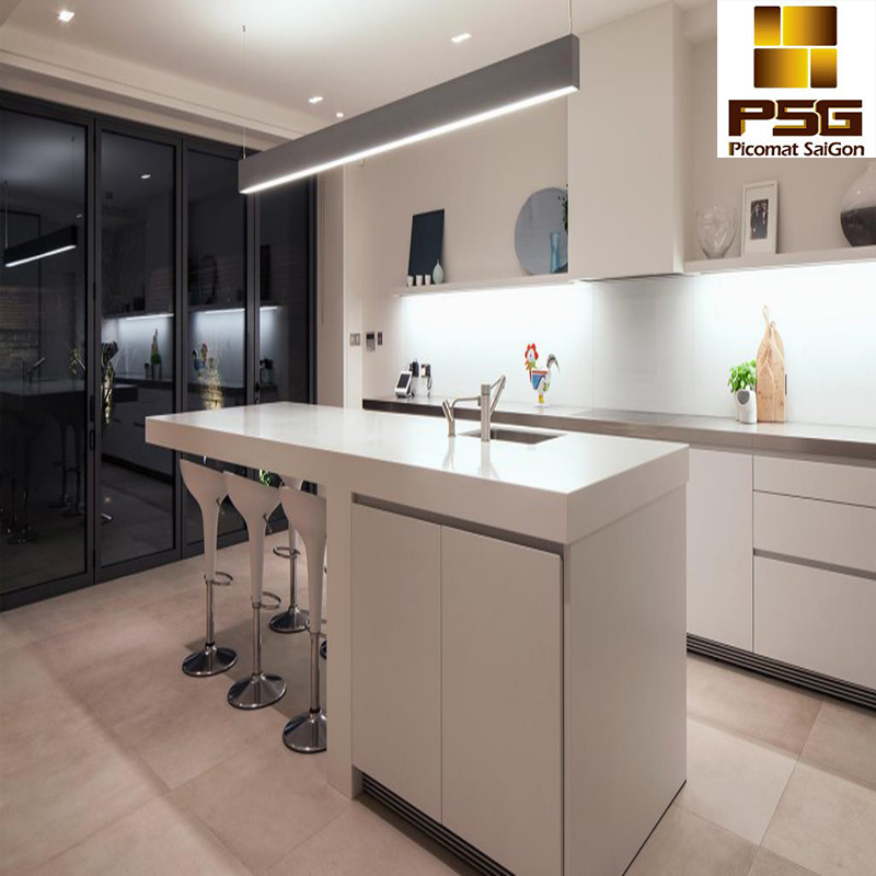 Tiết kiệm chi phí với mẫu tủ bếp nhựa phủ Film PVC Plasker – PC012