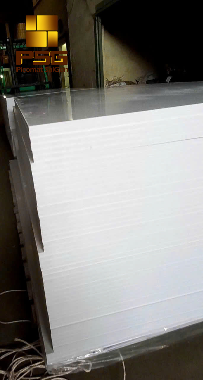 Tấm nhựa PVC Plasker